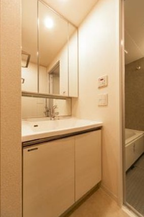 【洗面所】