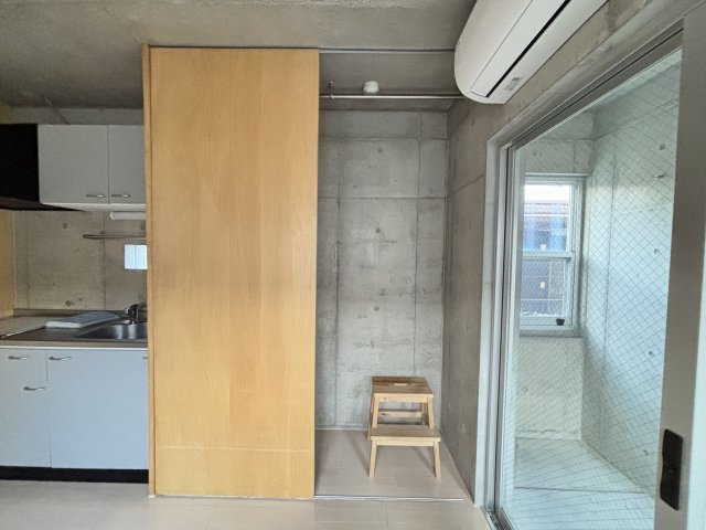 Festina Lenteの玄関|※別室参考写真です。