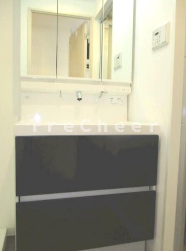 ミューズ高島平の独立洗面台