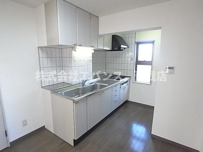  | ドゥエルイースト