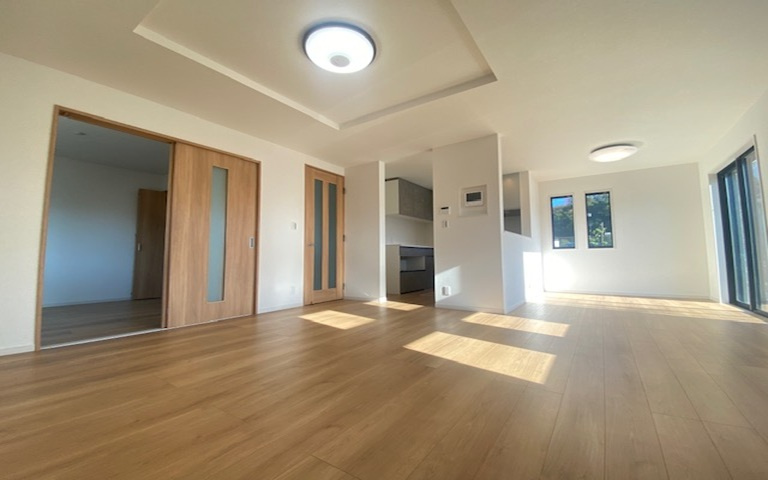 栗木3丁目新築戸建ての居間・リビング