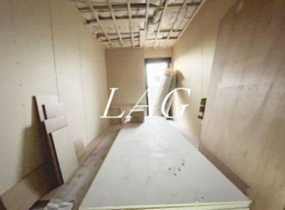 【居間・リビング】 | メゾン・ドゥ・アッシュ松戸 | 洋室のお部屋です。（建築中です。）