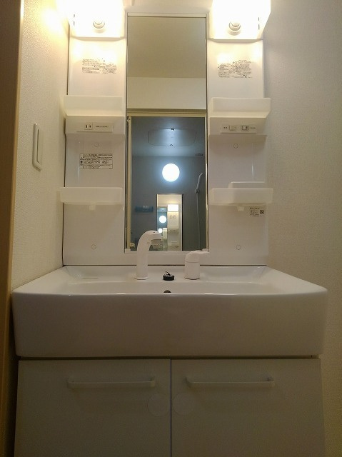 メゾン　ド　ソレイユの洗面所|洗面所