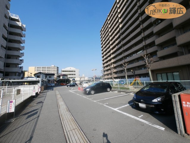 【駐車場】 | ライオンズマンション姫路東今宿　14階
