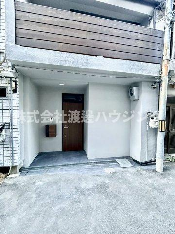 鴫野西一丁目テラウハウスのエントランス