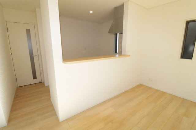 本宮市仁井田字糀壇　　　1号棟　　　五百川小学校、本宮第２中学区のキッチン