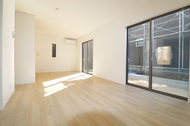 本宮市仁井田字糀壇　　　1号棟　　　五百川小学校、本宮第２中学区の居間・リビング