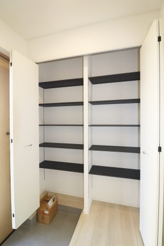 本宮市仁井田字糀壇　　　1号棟　　　五百川小学校、本宮第２中学区の玄関|※同社施工例