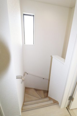 本宮市仁井田字糀壇　　　1号棟　　　五百川小学校、本宮第２中学区の玄関|※同社施工例