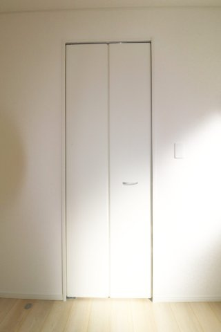 本宮市仁井田字糀壇　　　1号棟　　　五百川小学校、本宮第２中学区の洋室|※同社施工例