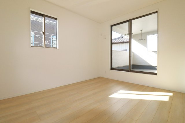 本宮市仁井田字糀壇　　　1号棟　　　五百川小学校、本宮第２中学区の洋室