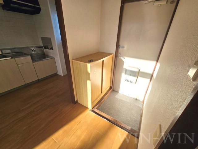 ヴィレッジ岩屋の玄関|イメージ（同建物内別部屋の写真です）