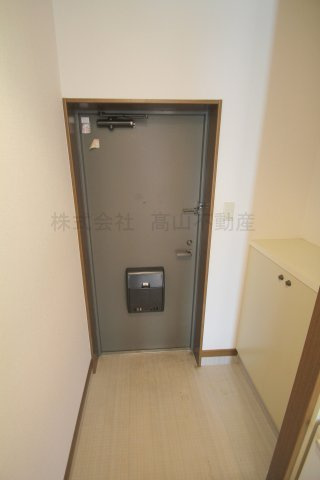 スクエア・Tの玄関