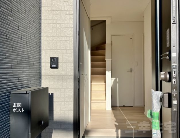 碧南市鴻島町の玄関|南向きの玄関