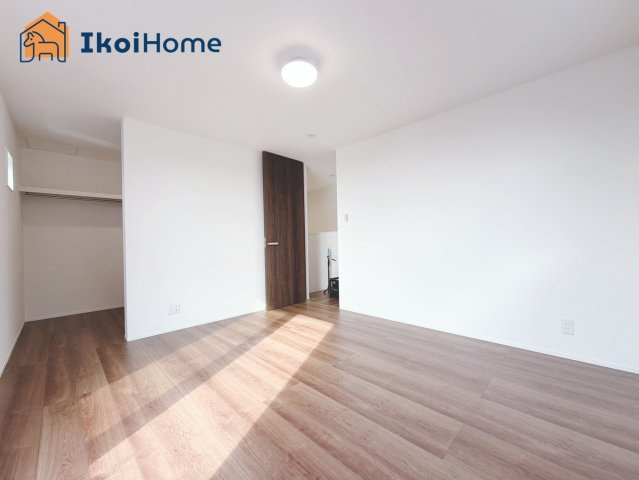 神戸市西区福吉台２丁目　2号棟　新築戸建の子供部屋|【ホームページに現地動画掲載中】●年中無休：当日予約可●2階洋室8帖になります。WIC付き