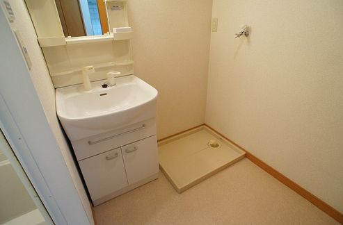 ソーニ・ドゥ・オーロの独立洗面台