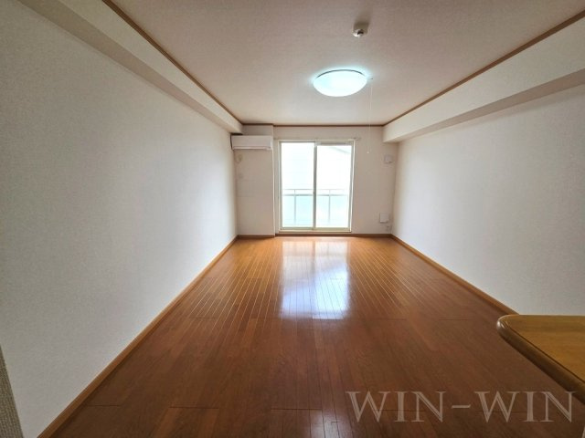 ベル ソレイユの居間・リビング