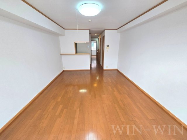 ベル ソレイユの居間・リビング