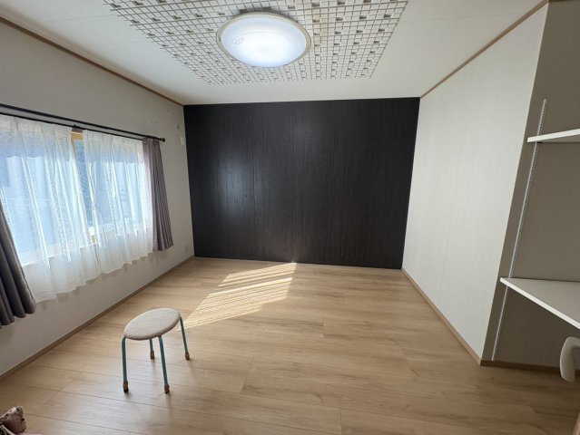 安芸郡府中町山田1の居間・リビング