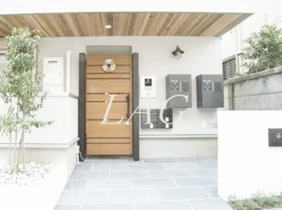 【エントランス】 | ル・コクリコ | エントランスです。