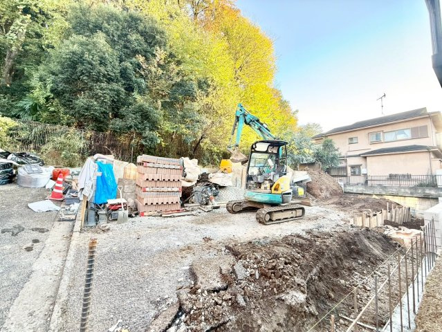 板橋区成増4丁目　新築戸建の外観|2025.11.17撮影

現地ご見学希望・資料請求などお気軽にお問い合わせ下さい！
03-5990-5201