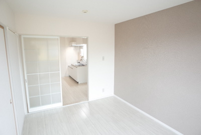 【居間・リビング】 | サンルートエルミカ