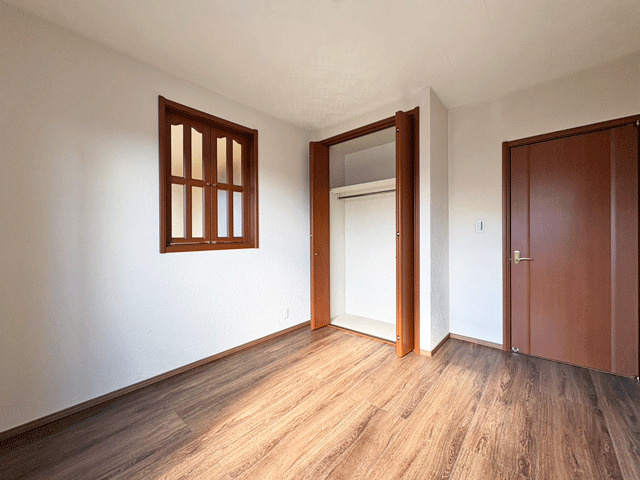 富谷市成田4丁目　スモリ工業施工の家♪の洋室