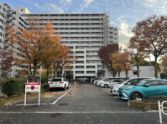 【駐車場】 | 宇喜田ホームズ | ゲスト用の駐車スペースもございます♪