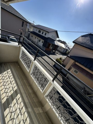 【バルコニー】 | ビバリーヒルズＢ