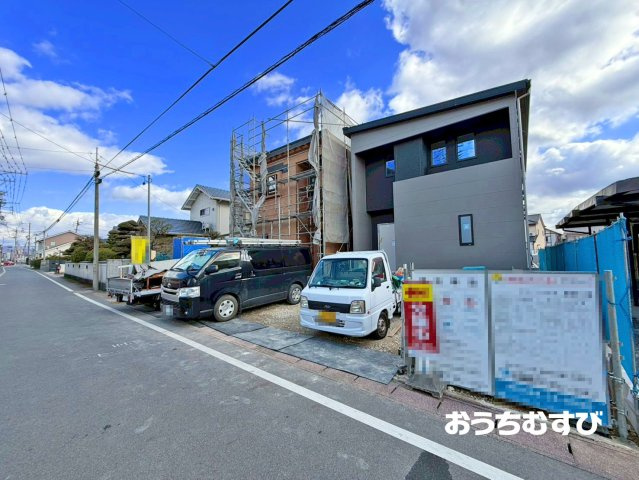 春日井市篠木町2丁目(全2棟)B号棟の前面道路含む現地写真