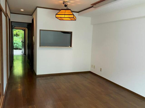 【居間・リビング】 | サニークレスト伊東 弐番館