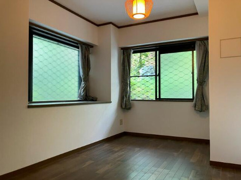 【洋室】 | サニークレスト伊東 弐番館