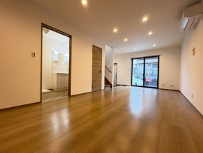 【居間・リビング】