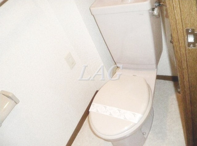 【トイレ】 | ロイヤルヒルズ高砂 | トイレです。