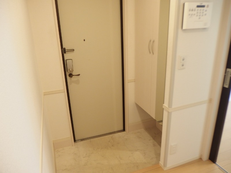 Ｄ－ｒｏｏｍ桜樹の玄関