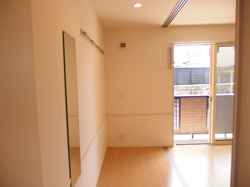 Ｄ－ｒｏｏｍ桜樹の洋室