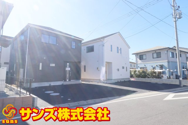 本宮市仁井田字糀壇　　　２号棟　　　五百川小学校、本宮第２中学区の外観|北東側から見た駐車場を含む外観