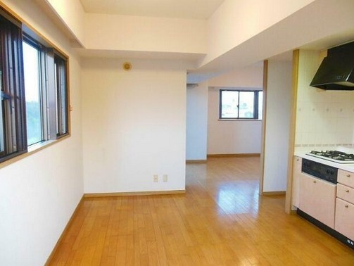 【居間・リビング】