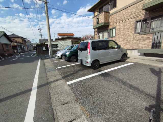 ＣＡＰＥ　ＨＩＬＬＳ　Ⅲの駐車場