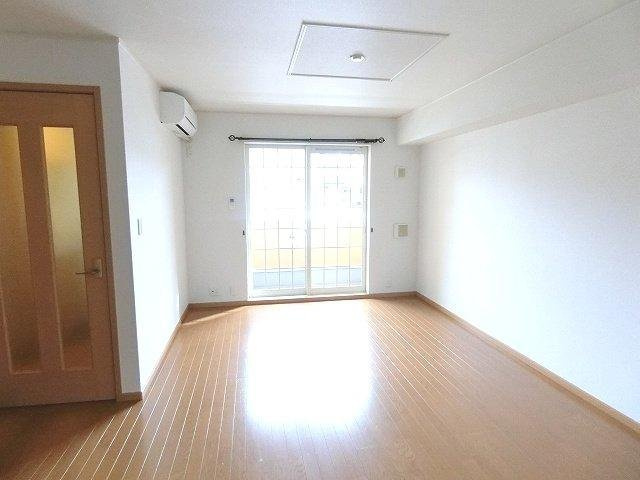 グラン　ソレイユＢの居間・リビング