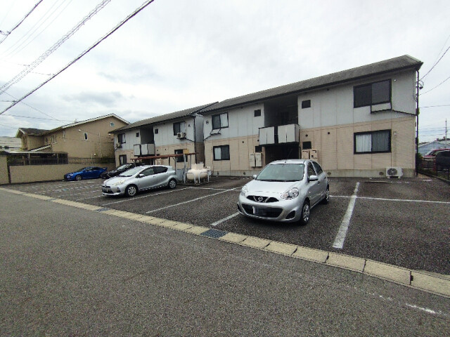 セジュール薮田の駐車場