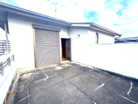 泉南市新家サングリーン中古戸建のバルコニー|広々としたバルコニーでは、りんくうの花火もみられます