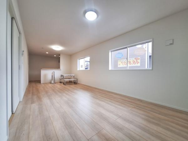 畑中第1-1号棟の前面道路含む現地写真|前面道路含む現地(2025年11月撮影)