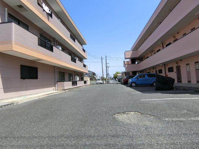 スカイコートⅠの駐車場