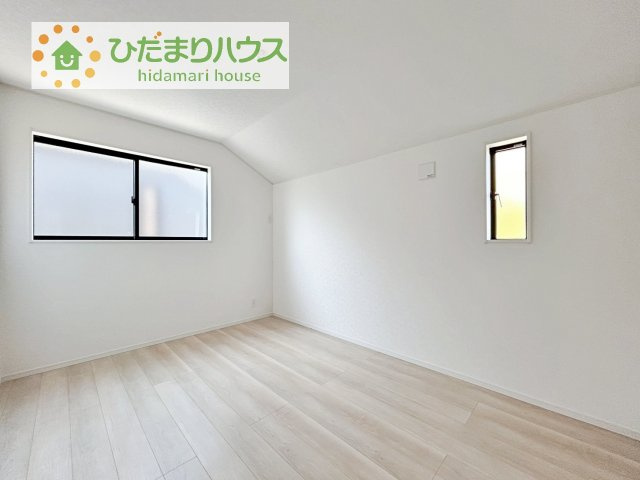 【洋室】 | 結城市結城第43　新築戸建　6号棟 | お掃除しやすく、清潔感を保てるのでダニも発生しにくいフローリング♪