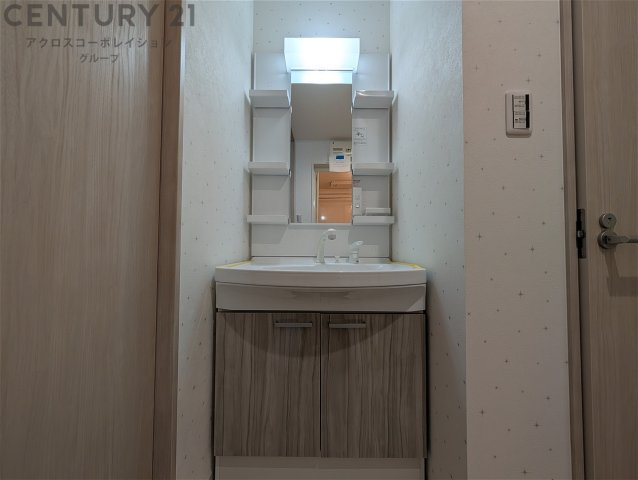 明るい洗面所です