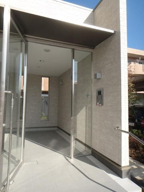 サン　フライトのエントランス