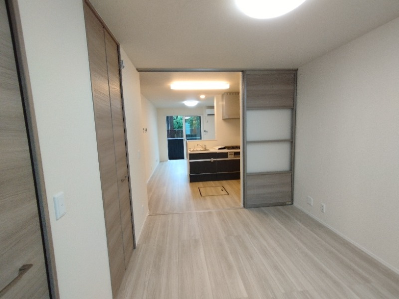 Ｄ－ａｖａｎｃｅ六名の内装