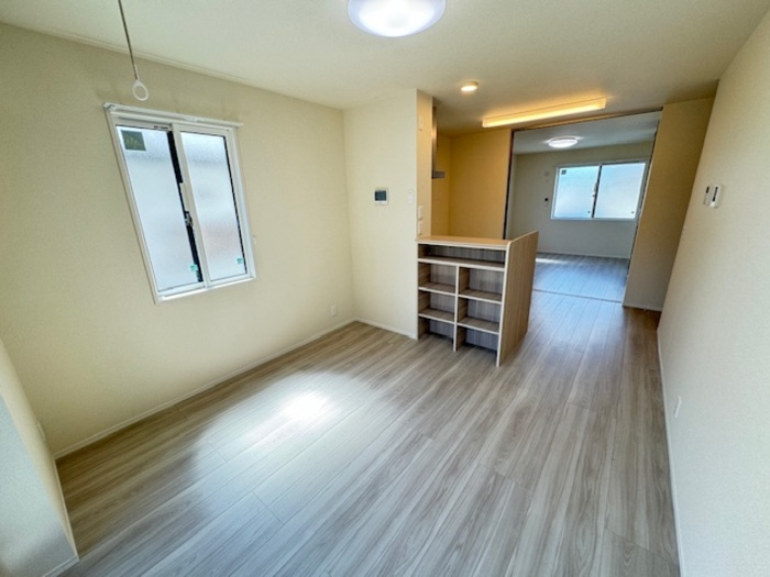 Ｄ－ａｖａｎｃｅ六名の居間・リビング