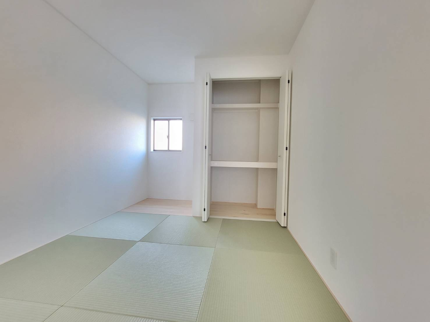 【Cradle garden】宇都宮市川田町 第6の和室|○10号棟　1F和室5.2帖○
お子様の安全な遊び場としても大活躍。いつでもゴロゴロ、家でゆっくり過ごしたい人にはぴったりの和室♪
※2025年11月撮影